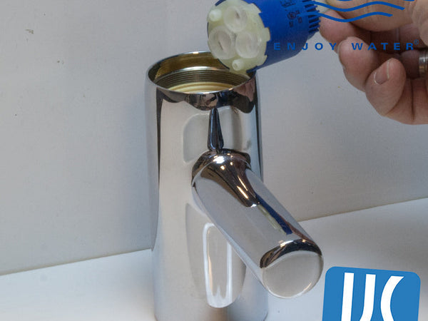 Bij lekkende Grohe kraan het 35mm kardoes vervangen