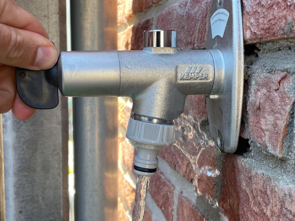 Er spuit water uit een klein gaatje bij mijn Kemper Frosti kraan, wat nu??