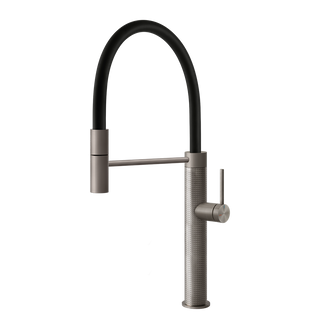 Gessi 316 Cesello semi-professionele keukenmengkraan met uittrekbare handdouche Staal Geborsteld