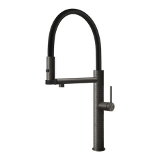 Gessi 316 Meccanica semi-professionele keukenmengkraan met uittrekbare 2-straals handdouche Zwart Metaal Geborsteld