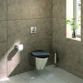 Delabie toiletopstelling elektronisch met BCN S hangtoilet en TEMPOMATIC - sfeerfoto