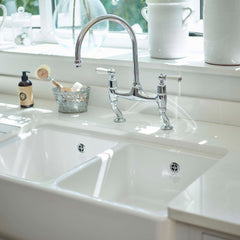 Perrin & Rowe Ionian 4193 chroom, detail